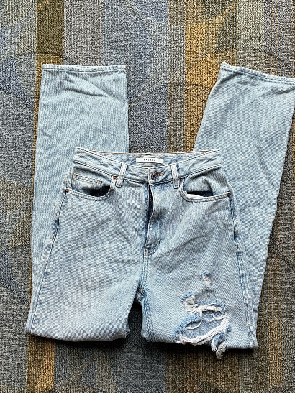 PacSun Light Wash Distressed 90s Boyfriend Straight Jeans Mid Rise
Sz 26 Cotton